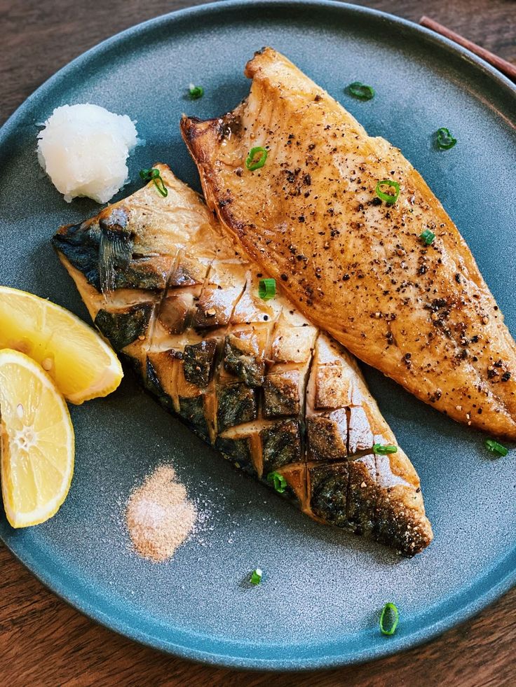 Korean Pan-Fried Mackerel (Godeungeo Gui)
