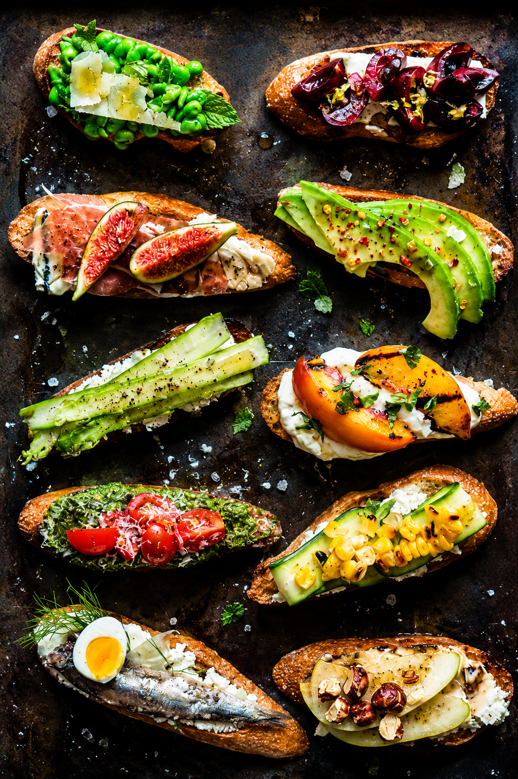 Crostini with 10 Delicious Toppings