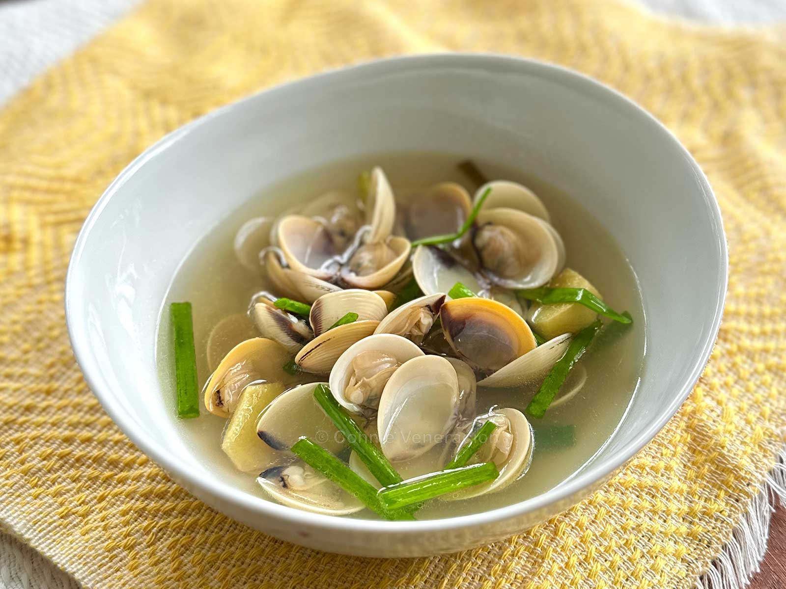 Clams With Ginger And Mushrooms