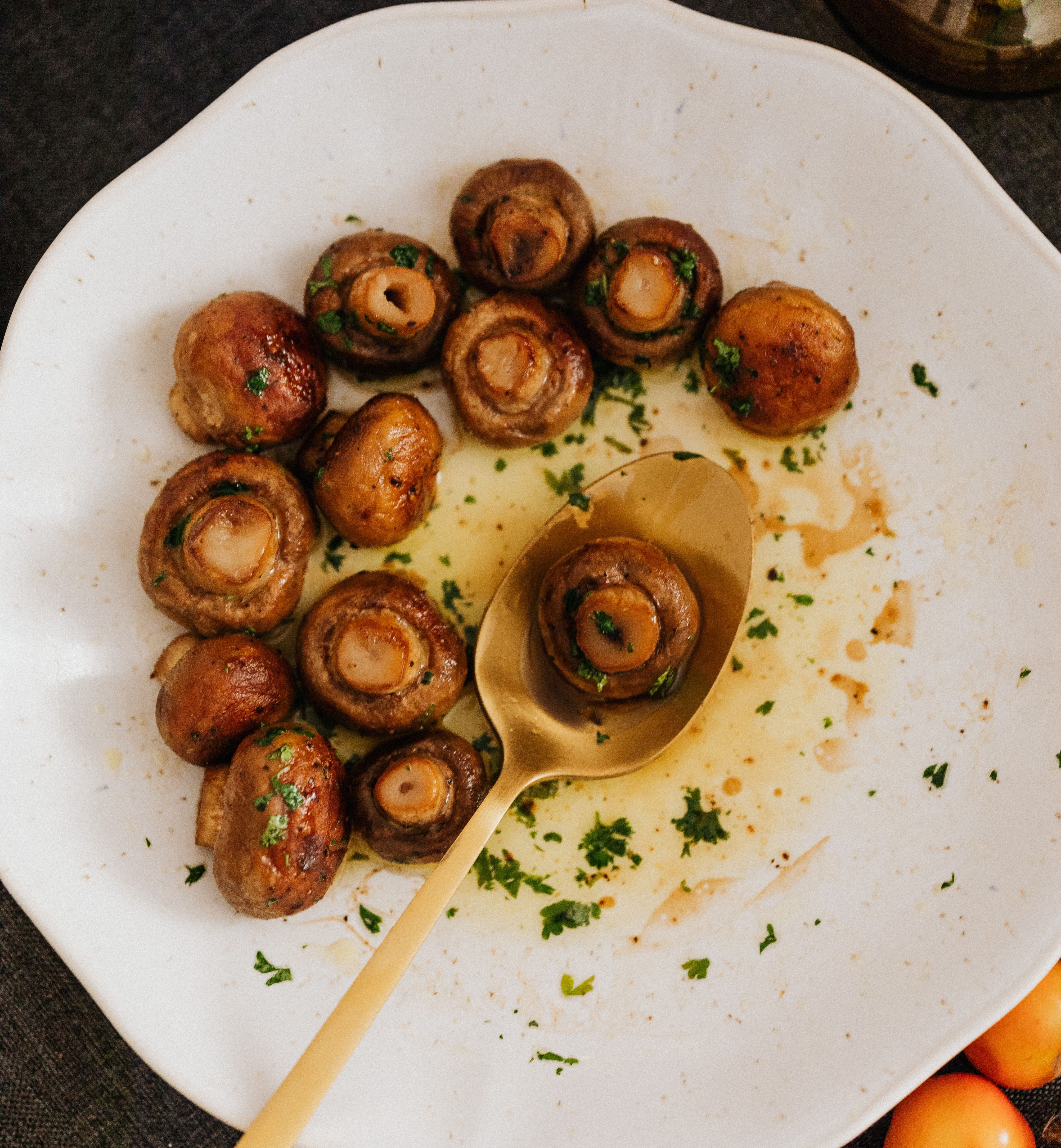 Champinones al Ajillo (Spanish Garlic Mushrooms)