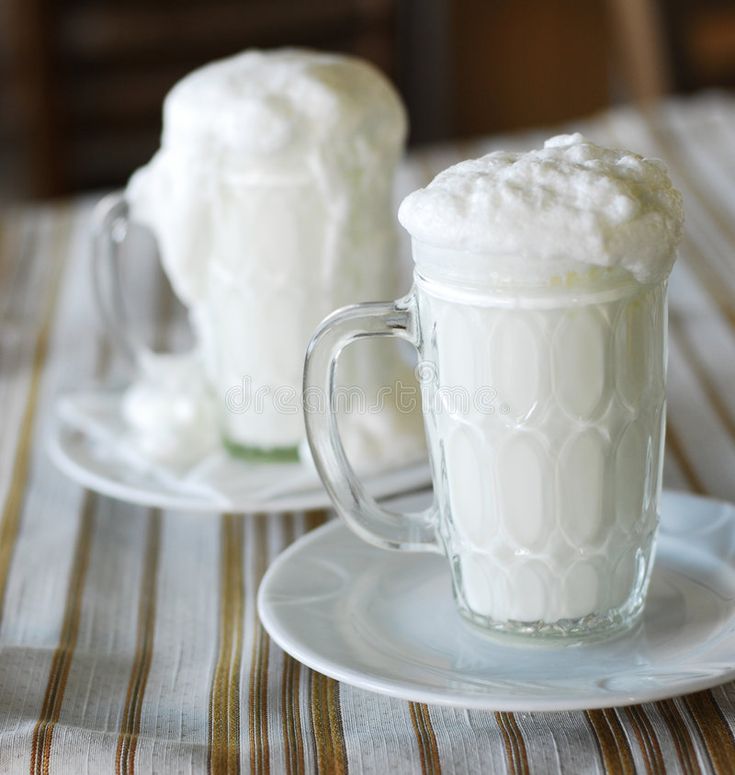 Foamy Ayran (Turkish Yogurt Drink)
