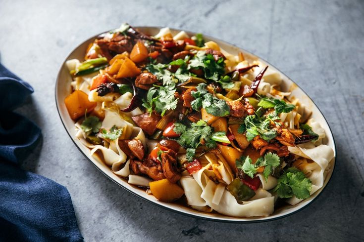 Da Pan Ji (Big Plate Chicken)