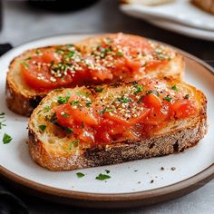 Pan con Tomate (Spanish Tomato Bread)