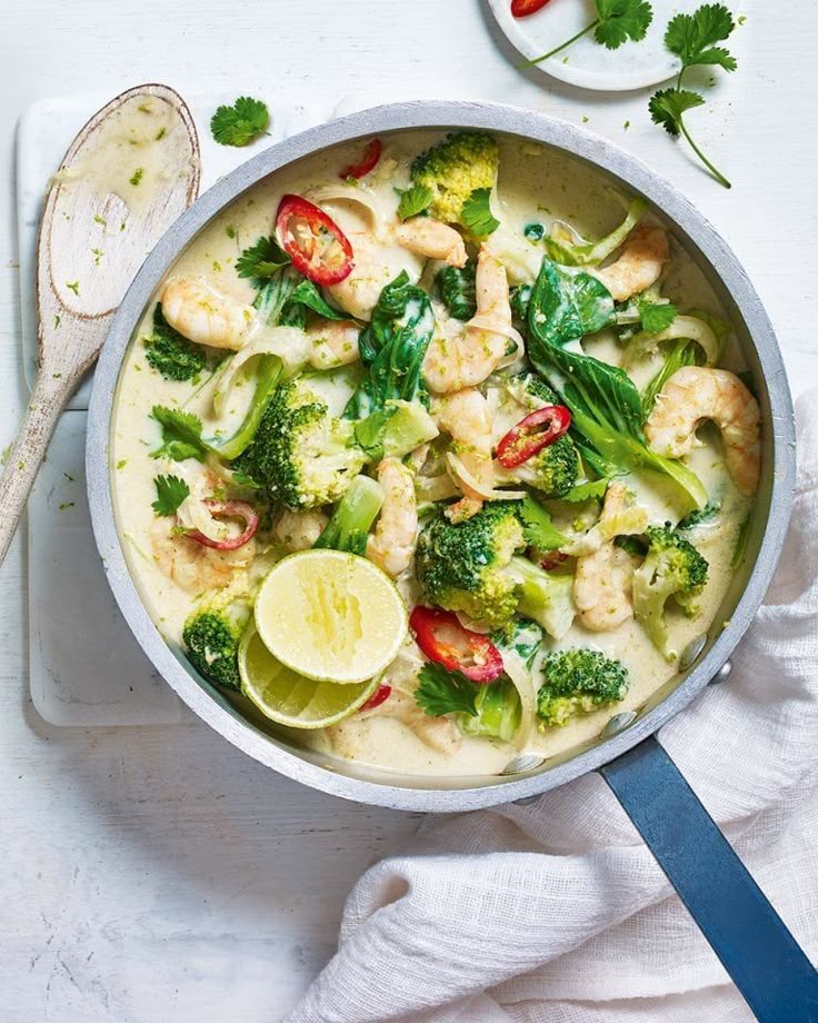 Thai Green Curry with Prawns (Gaeng Keow Wan Goong)