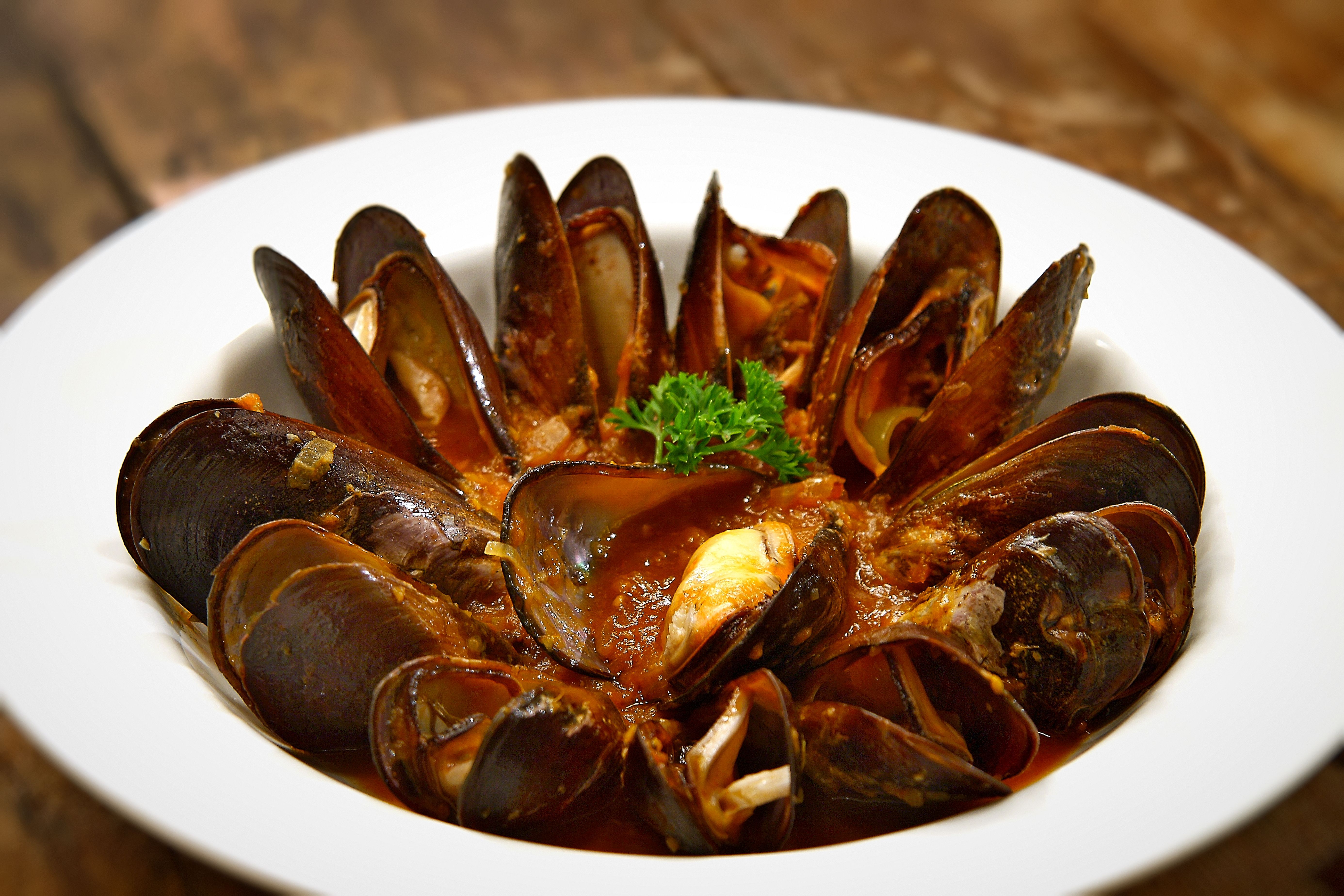 Mejillones a la Marinera (Mussels in Marinera Sauce)