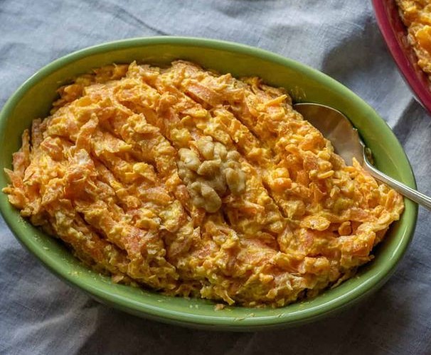 Havuc Tarator (Turkish Carrot Yogurt Mezze)