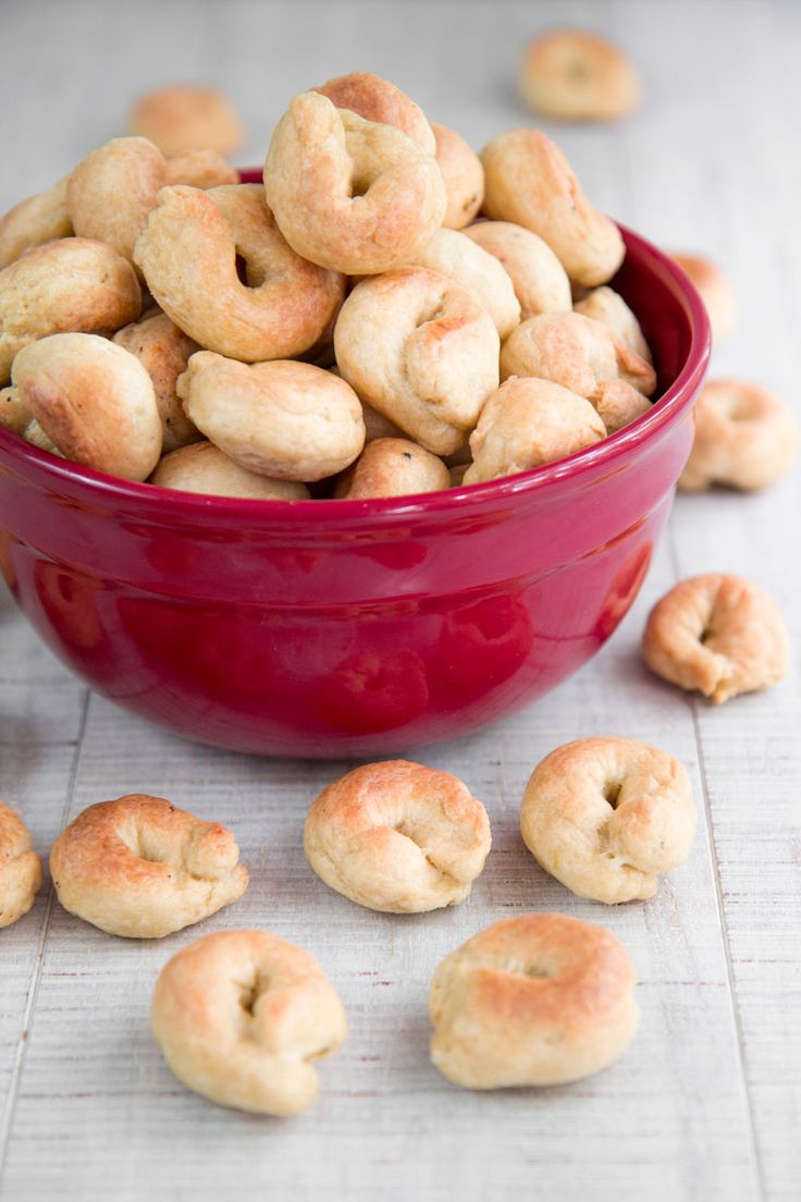 Italian Taralli (Crispy Savory Rings)