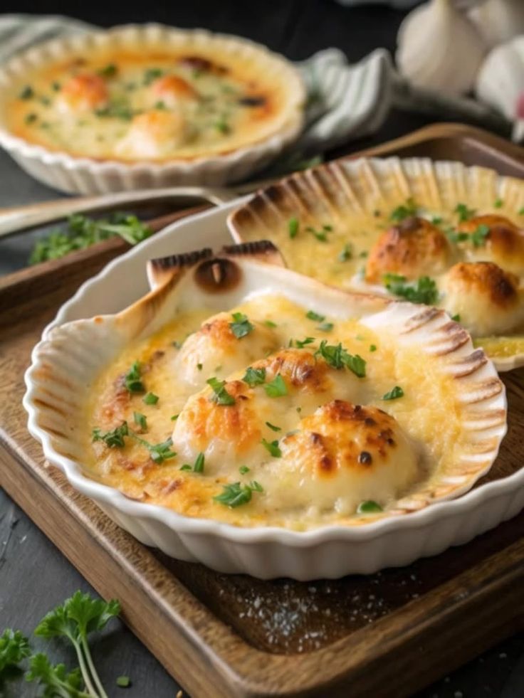 French baked scallops in creamy wine sauce with melted Gruyère cheese.