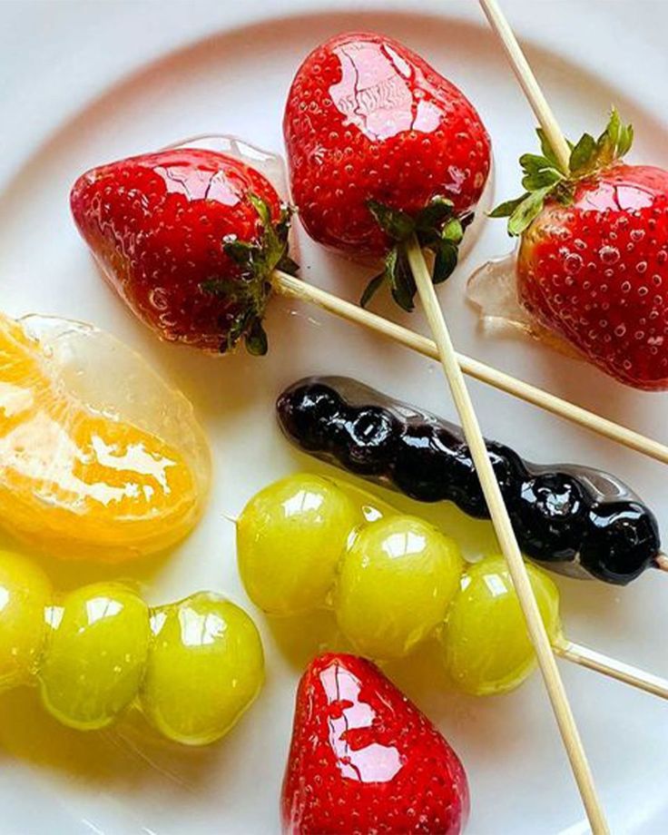 Tanghulu (Candied Fruit Skewers)