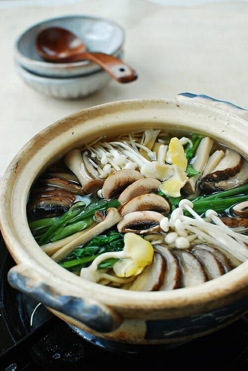 Beoseot Jeongol (Mushroom Hot Pot)
