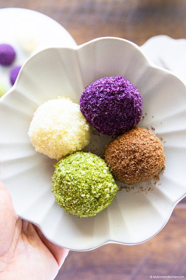 Gyeongdan (Sweet Rice Balls)