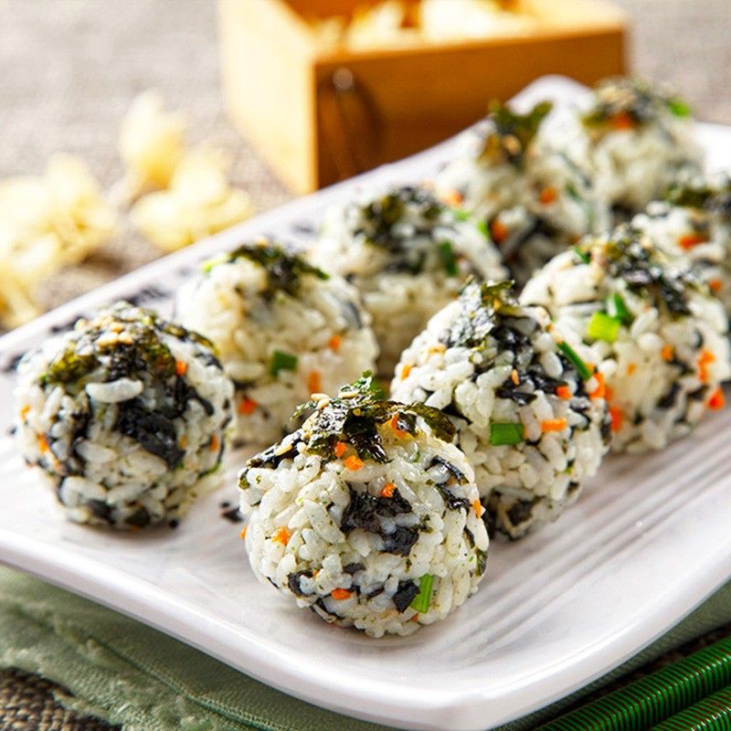 Wakame Rice Ball