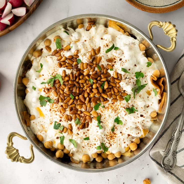 Fattet Hummus